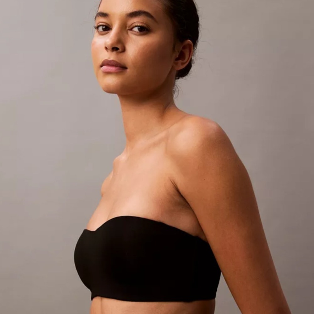 Calvin Klein, Size Medium, Form To Body Black Lightly Lined Bandeau Bralette NEW - Picture 2 of 12